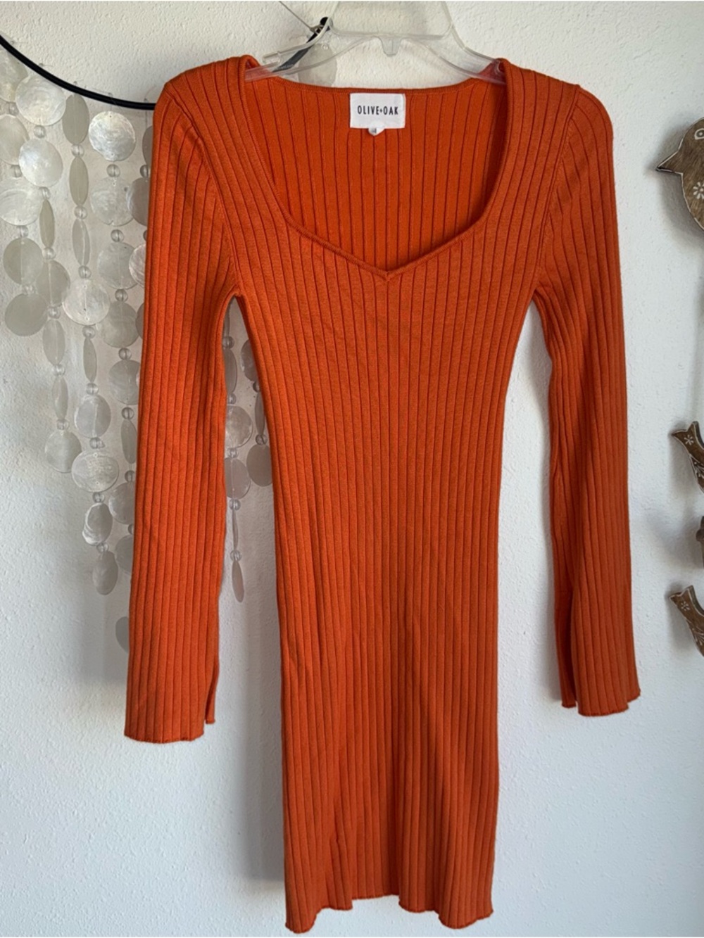 Olive & Oak Ribbed Long Sleeve V-Neck Dress in Burnt Orange